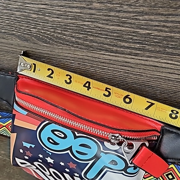 Graffiti Print Wide Shoulder Strap Shoulder Bag Fanny Pack Belt Bag. NWOT - Picture 13 of 14